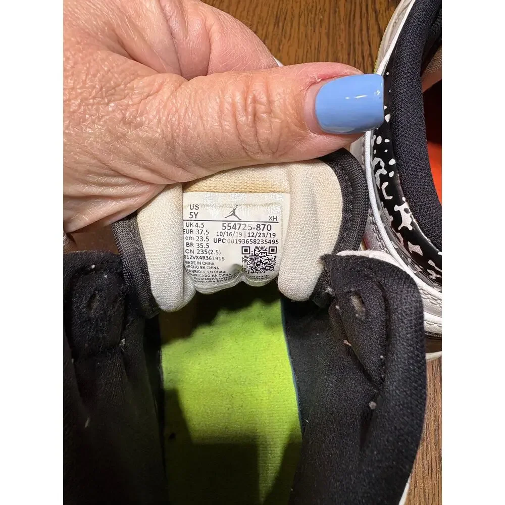 Nike Air Jordan 1 Mid GS Composition Notebook Volt and Orange Size 5Y - Picture 5 of 16